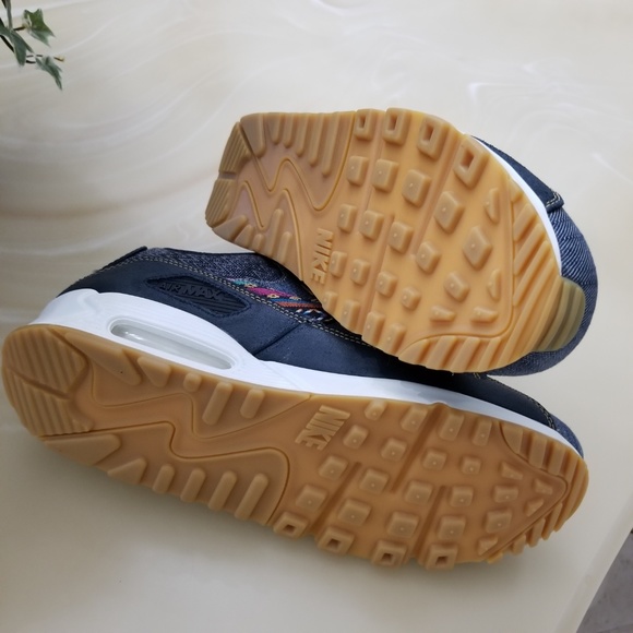 Nike Air Max 90 Men's Premium Shoes - Picture 8 of 8